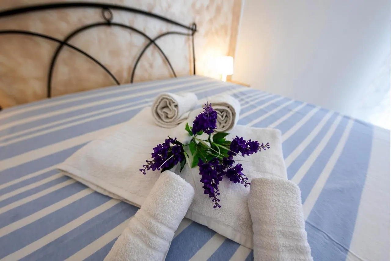 Bed & Breakfast B&B Mary Sant'Elia Napels Italië